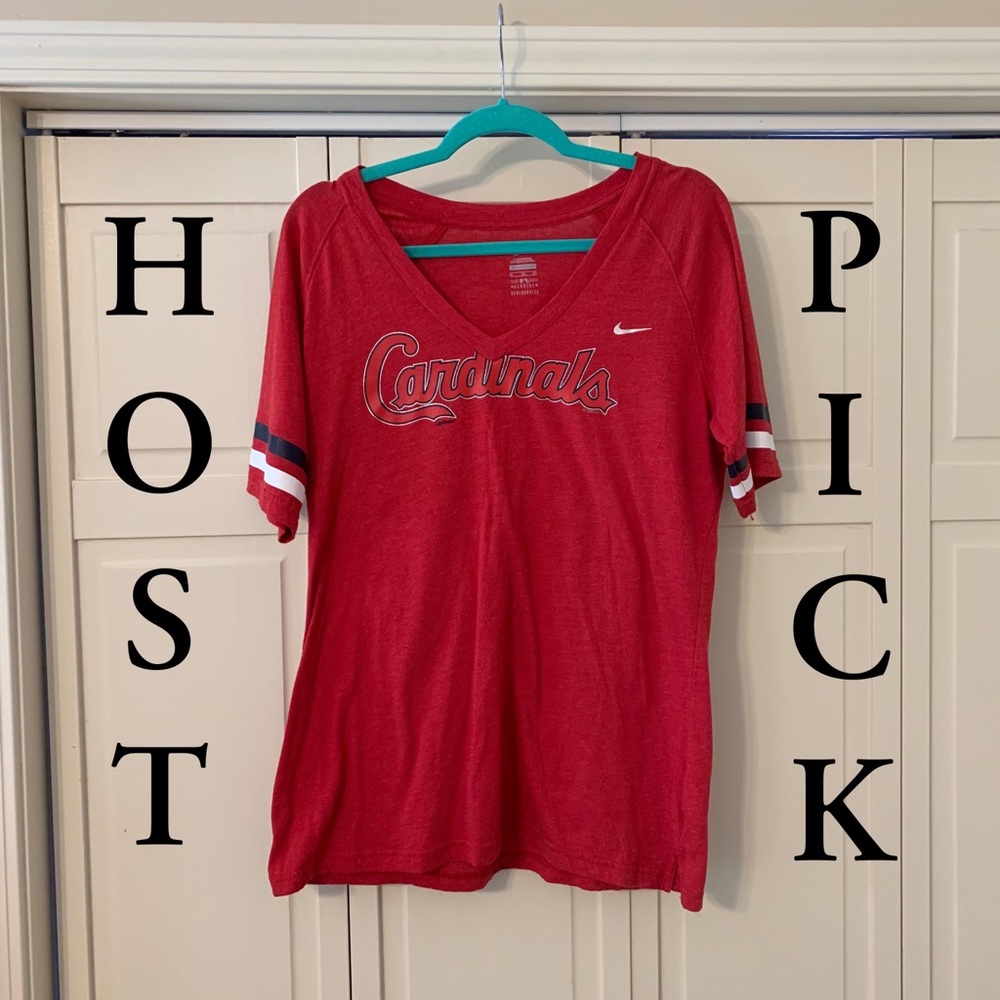 Host Pick - Women’s Nike Cardinals V-Neck